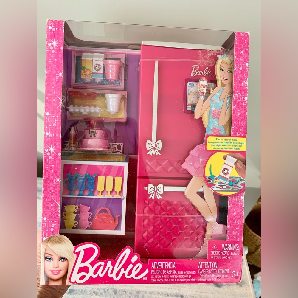 2012 Barbie Glam Fridge X7937 - NIB - Playset Dreamhouse Accessory